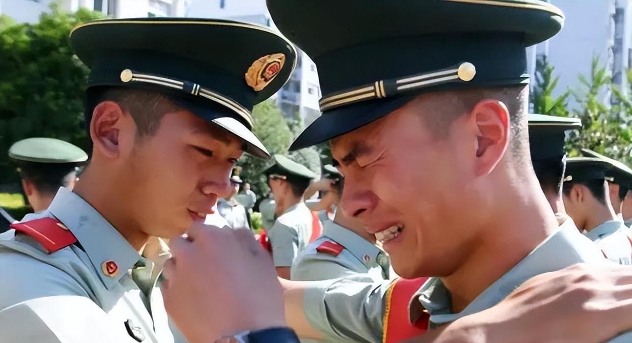 當(dāng)兵報(bào)名2023年上半年，啟程軍旅，實(shí)現(xiàn)英雄夢(mèng)想，2023年上半年報(bào)名參軍，開啟軍旅之旅，實(shí)現(xiàn)英雄夢(mèng)想