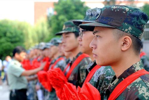 當(dāng)兵的好處，探索軍旅生涯的無限價(jià)值，軍旅生涯的價(jià)值，當(dāng)兵的好處探索與無限可能