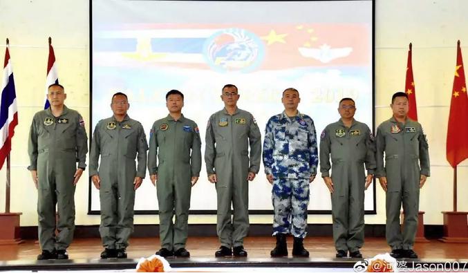 直-18艦載預(yù)警機(jī)，空中先鋒的崛起，直-18艦載預(yù)警機(jī)，空中先鋒的騰飛之路