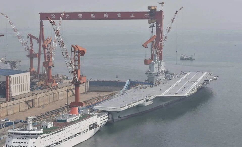 中國海軍新里程碑，003號航母正式下水，中國海軍新里程碑，003號航母正式下水啟航