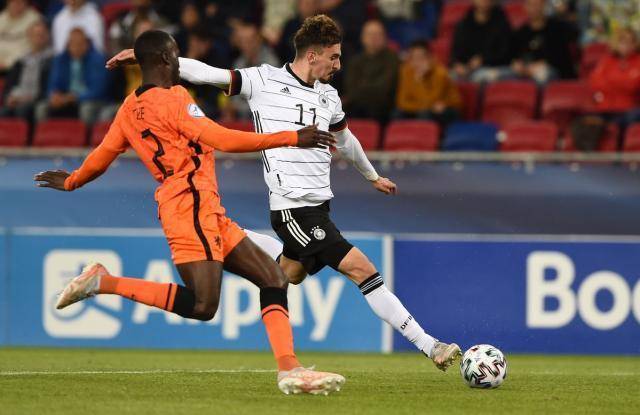 四個像論壇精選六肖6碼，揭秘精準預測的秘密，揭秘精準預測的秘密，論壇精選四像六肖6碼解析