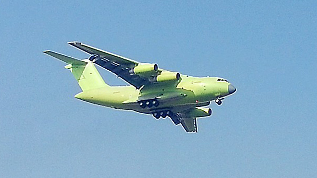 運(yùn)20運(yùn)輸機(jī)