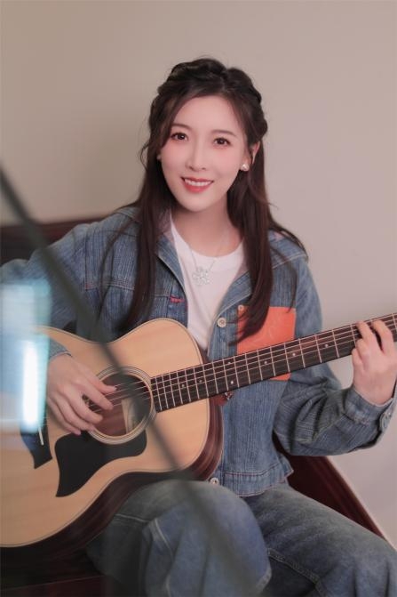 王燦女個(gè)人資料簡介，王燦女士個(gè)人簡介