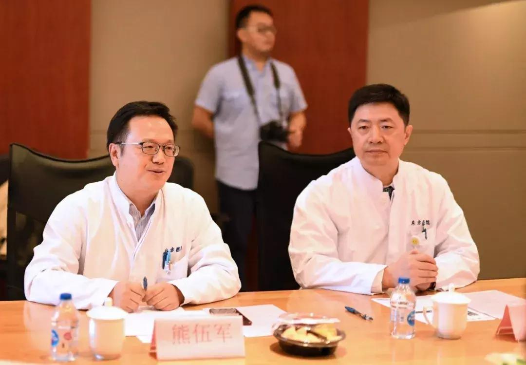 上海十大醫(yī)院排名第一，深度解析其醫(yī)療實(shí)力與服務(wù)優(yōu)勢，上海排名第一醫(yī)院深度解析，醫(yī)療實(shí)力與服務(wù)優(yōu)勢