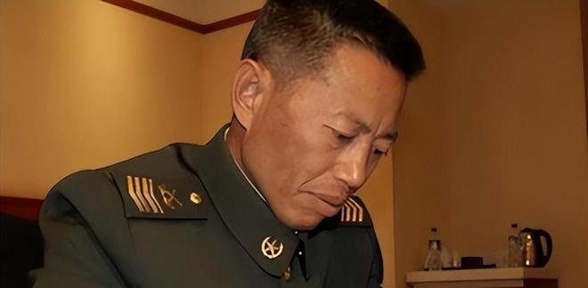 軍士長(zhǎng)待遇詳解，軍士長(zhǎng)待遇全面解析